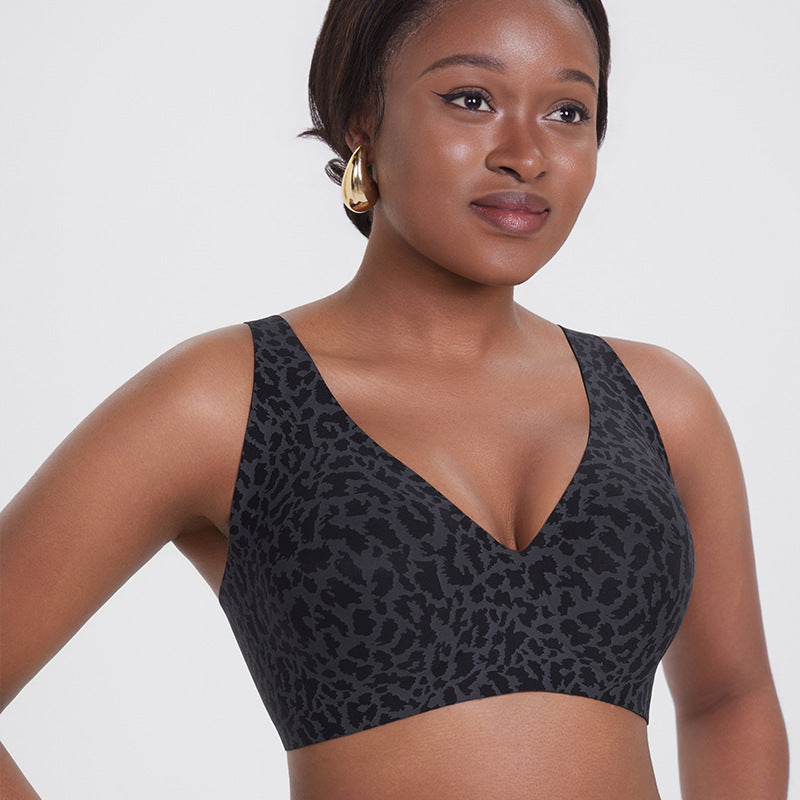 Seamless Wireless Full-Cup Bra in Nylon
