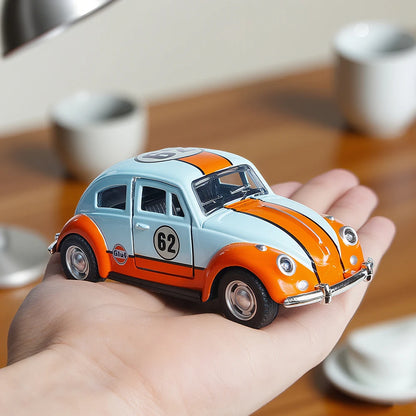 1:36 Retro Beetle Die-Cast Model Car Ornament