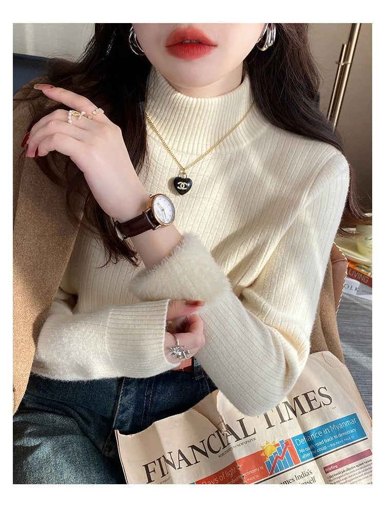 Women's Turtleneck Sweater with Velvet Lining