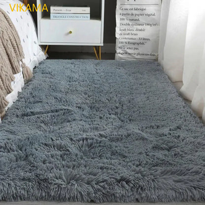 VIKAMA Solid Color Polyester Plush Carpet