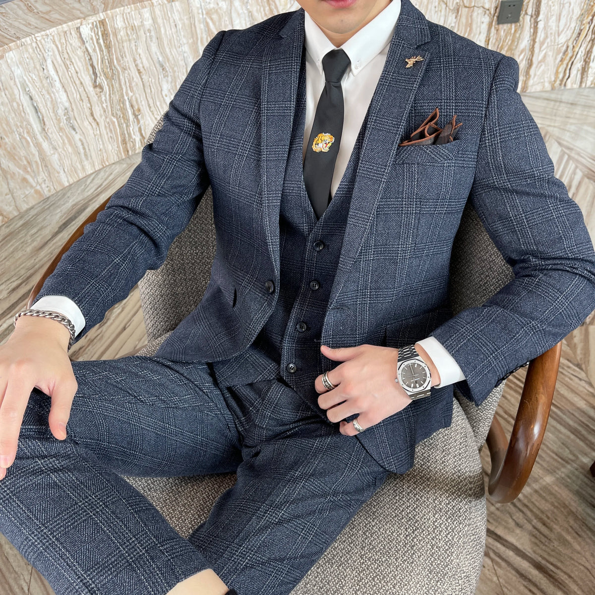 Modified Plaid Three-Piece Suit for Men