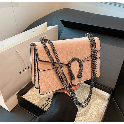 Retro Snake Pattern Chain Shoulder Bag for Women