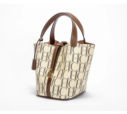 Large Capacity Women's Shoulder Bag with Letter Print