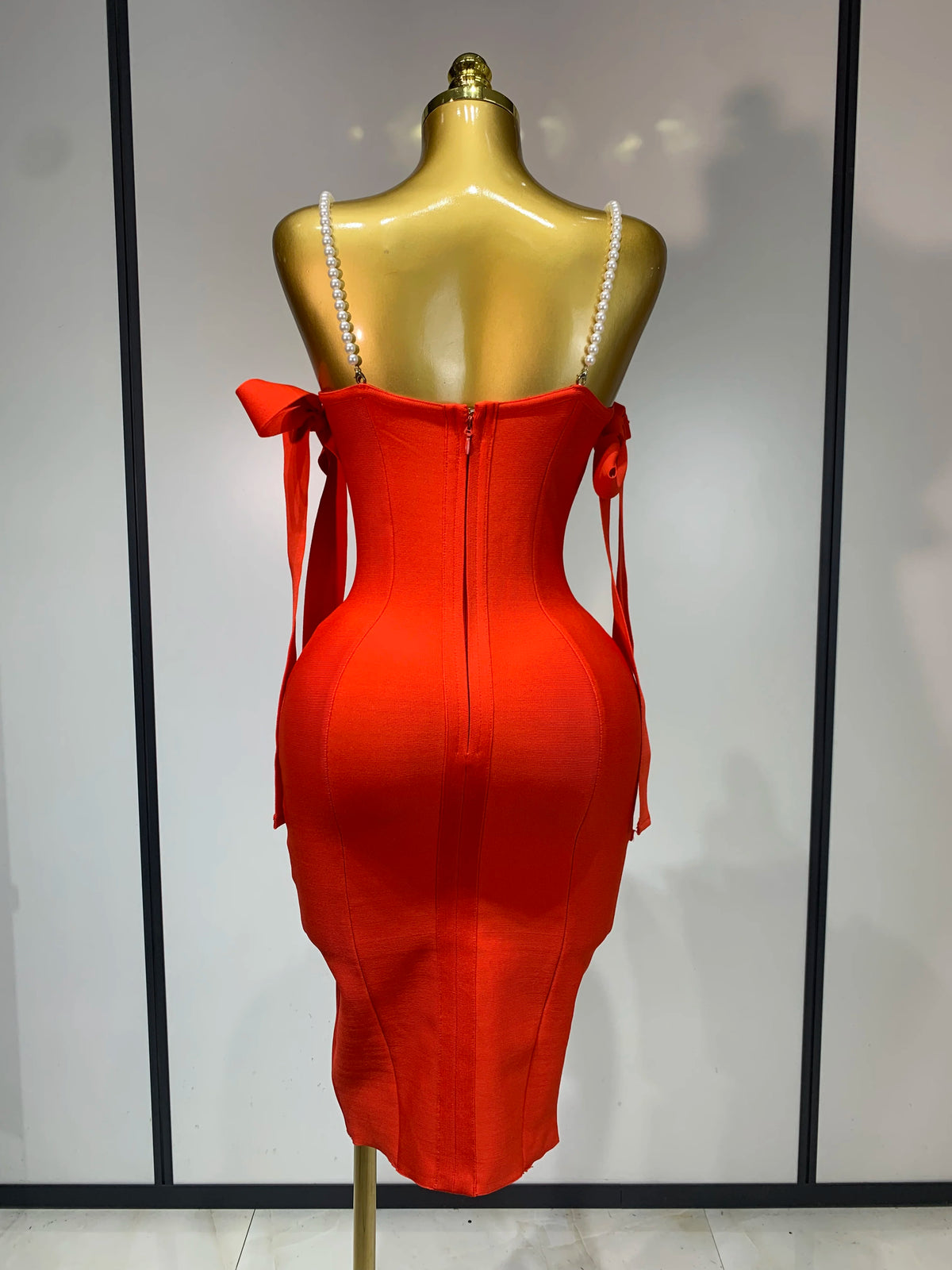 Women Backless Bodycon Bandage Dress with Pearls