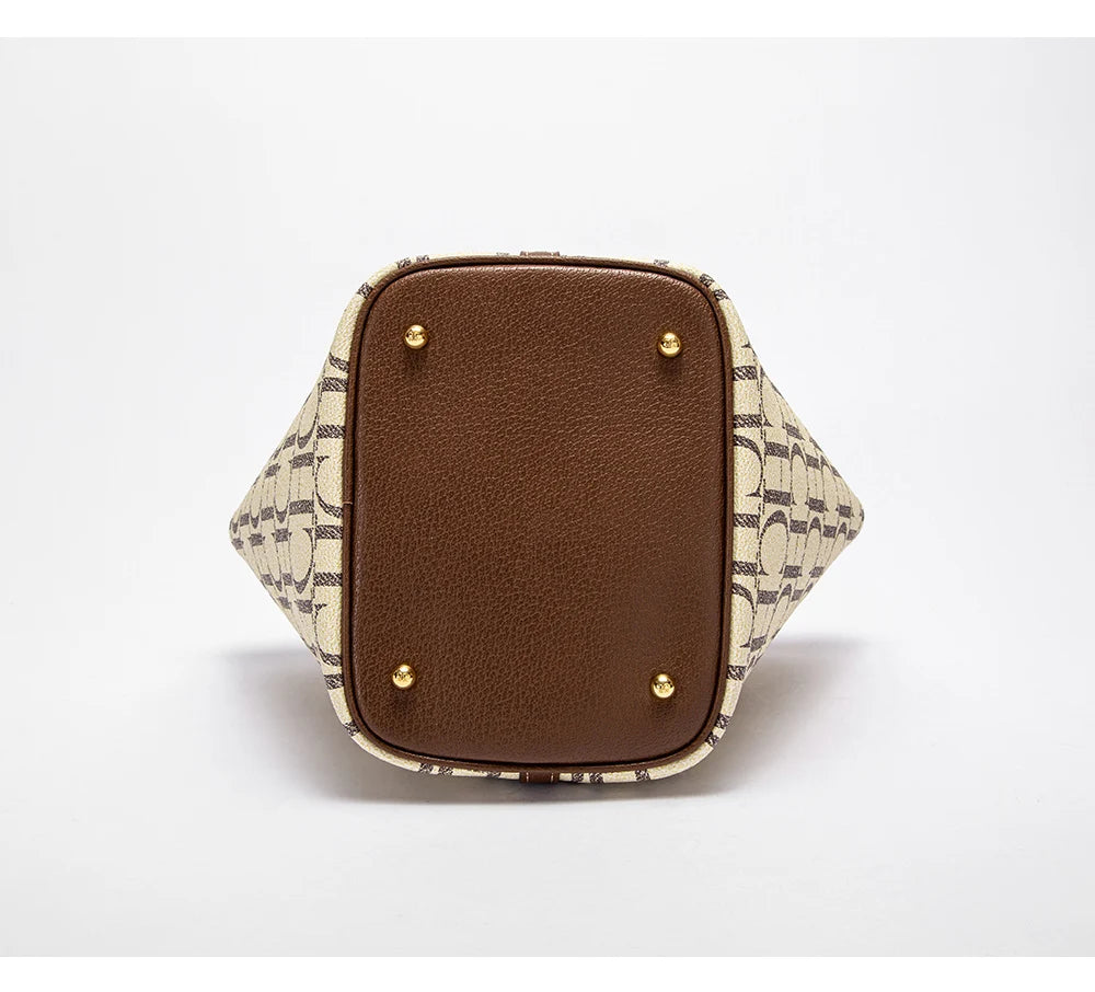 Large Capacity Women's Shoulder Bag with Letter Print