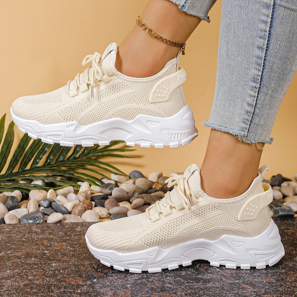 Women's Breathable Single-Mesh Sports Shoes