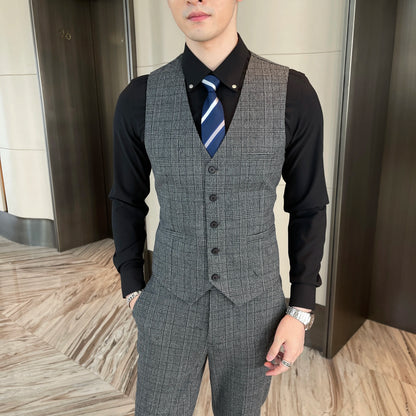 Modified Plaid Three-Piece Suit for Men