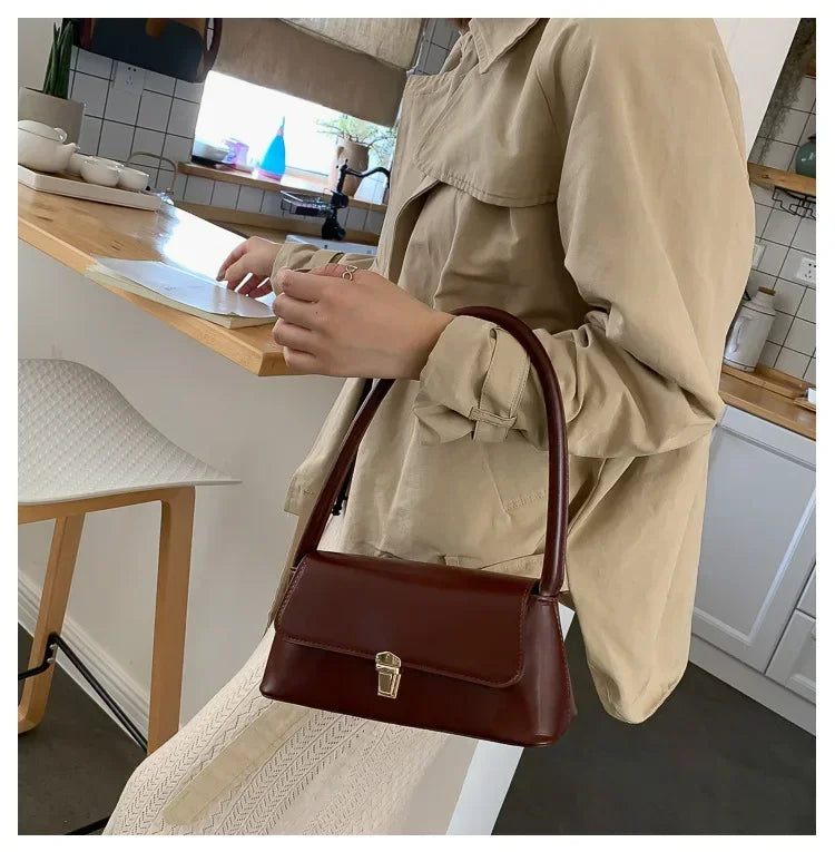 Luxury Women's Crossbody Shoulder Bag in Solid Color