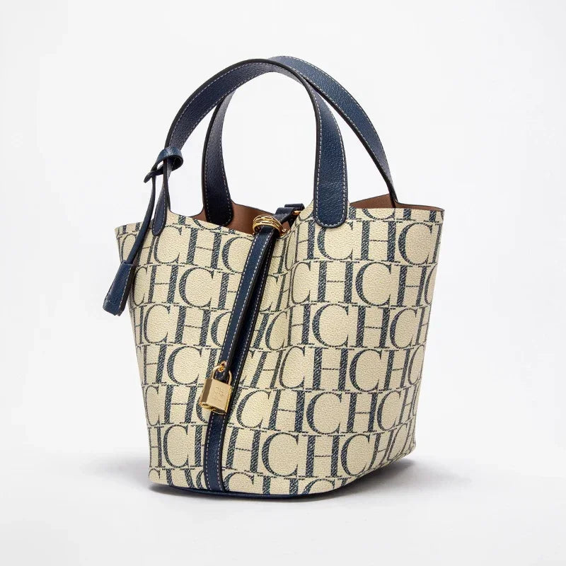 Large Capacity Women's Shoulder Bag with Letter Print