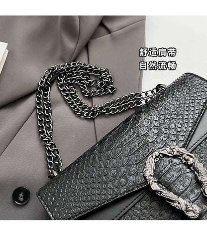 Retro Snake Pattern Chain Shoulder Bag for Women