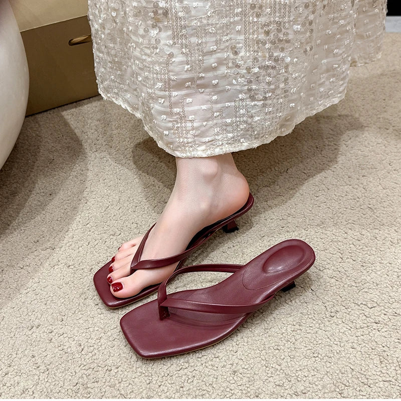Women’s Low Heel Clip Toe Slippers for Summer Casual Wear