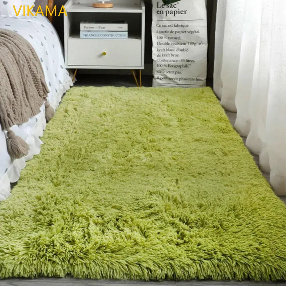 VIKAMA Solid Color Polyester Plush Carpet