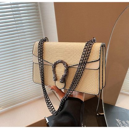 Retro Snake Pattern Chain Shoulder Bag for Women