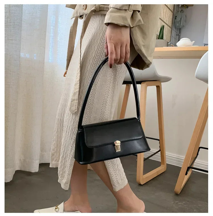 Luxury Women's Crossbody Shoulder Bag in Solid Color