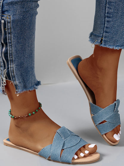 Woven Flat Women's Sandals for Summer Comfort