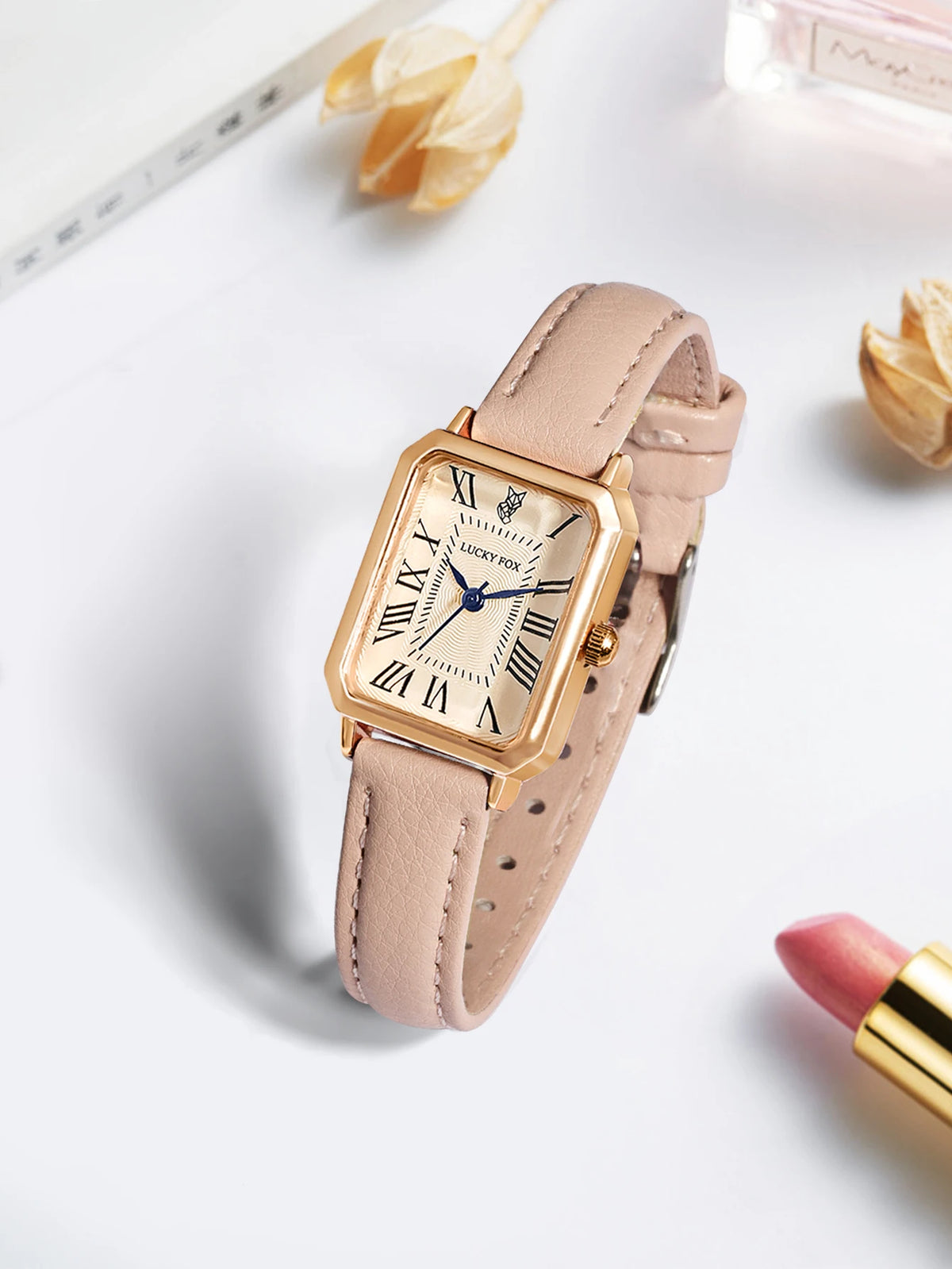 Fashion Retro Square Leather Strap Quartz Watch for Women