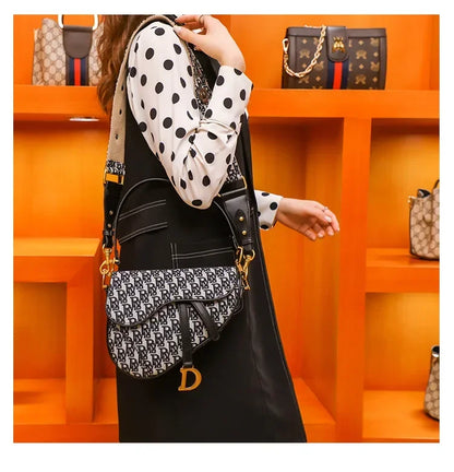 Pi8 Luxury Microfiber Leather Women Clutch Bag
