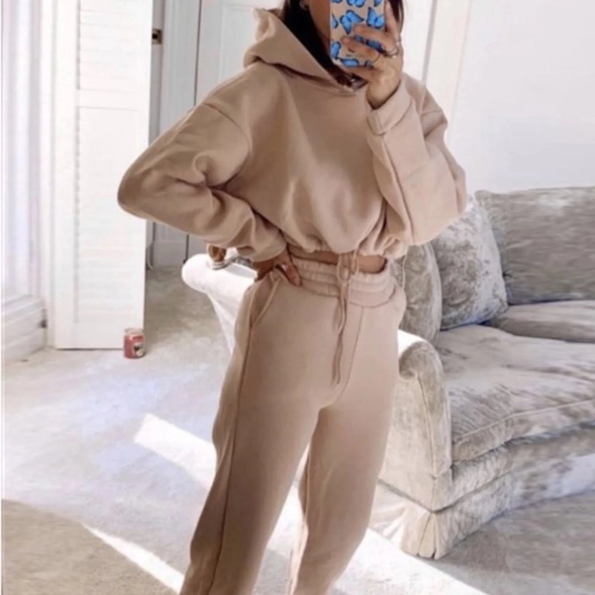 Women's Oversized Hoodie and Sweatpants Tracksuit