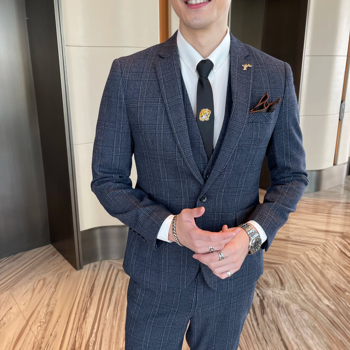 Modified Plaid Three-Piece Suit for Men