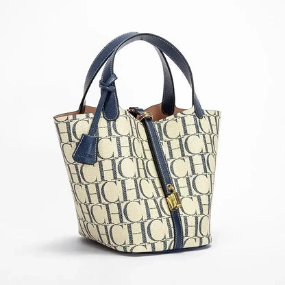 Large Capacity Women's Shoulder Bag with Letter Print