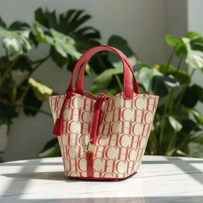 Large Capacity Women's Shoulder Bag with Letter Print
