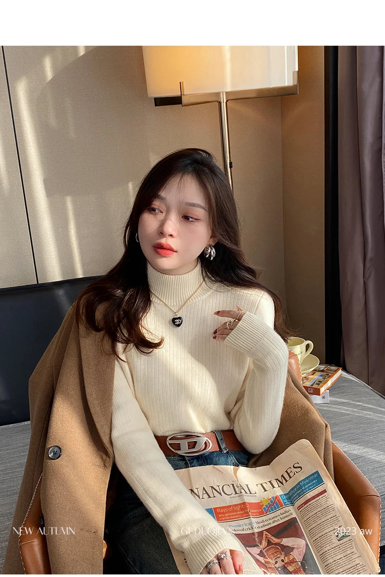 Women's Turtleneck Sweater with Velvet Lining