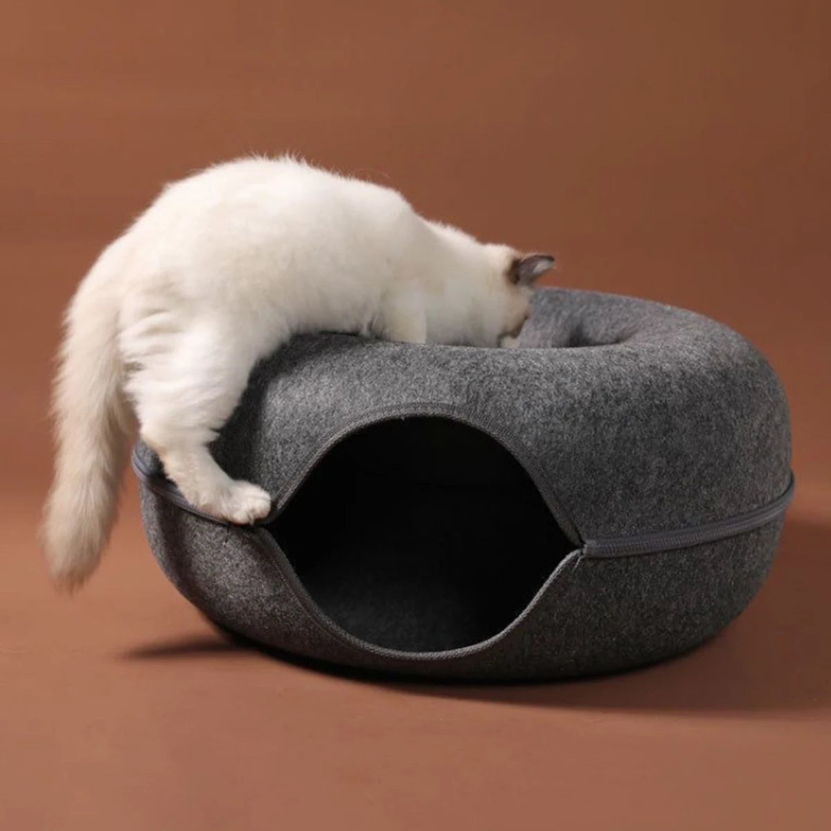 Felt Donut Cat Bed with Breather Hole and Tunnel