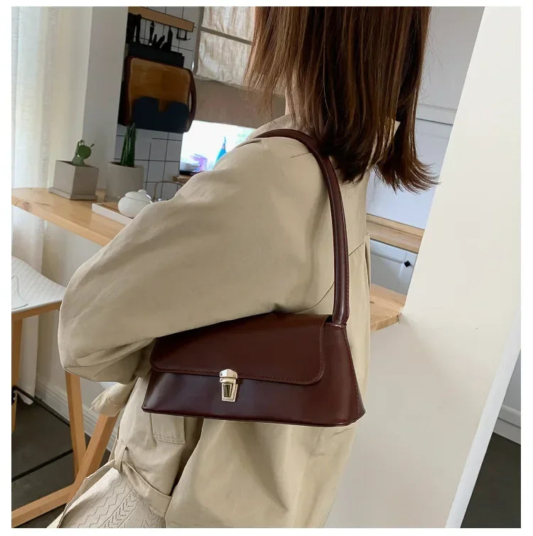 Luxury Women's Crossbody Shoulder Bag in Solid Color