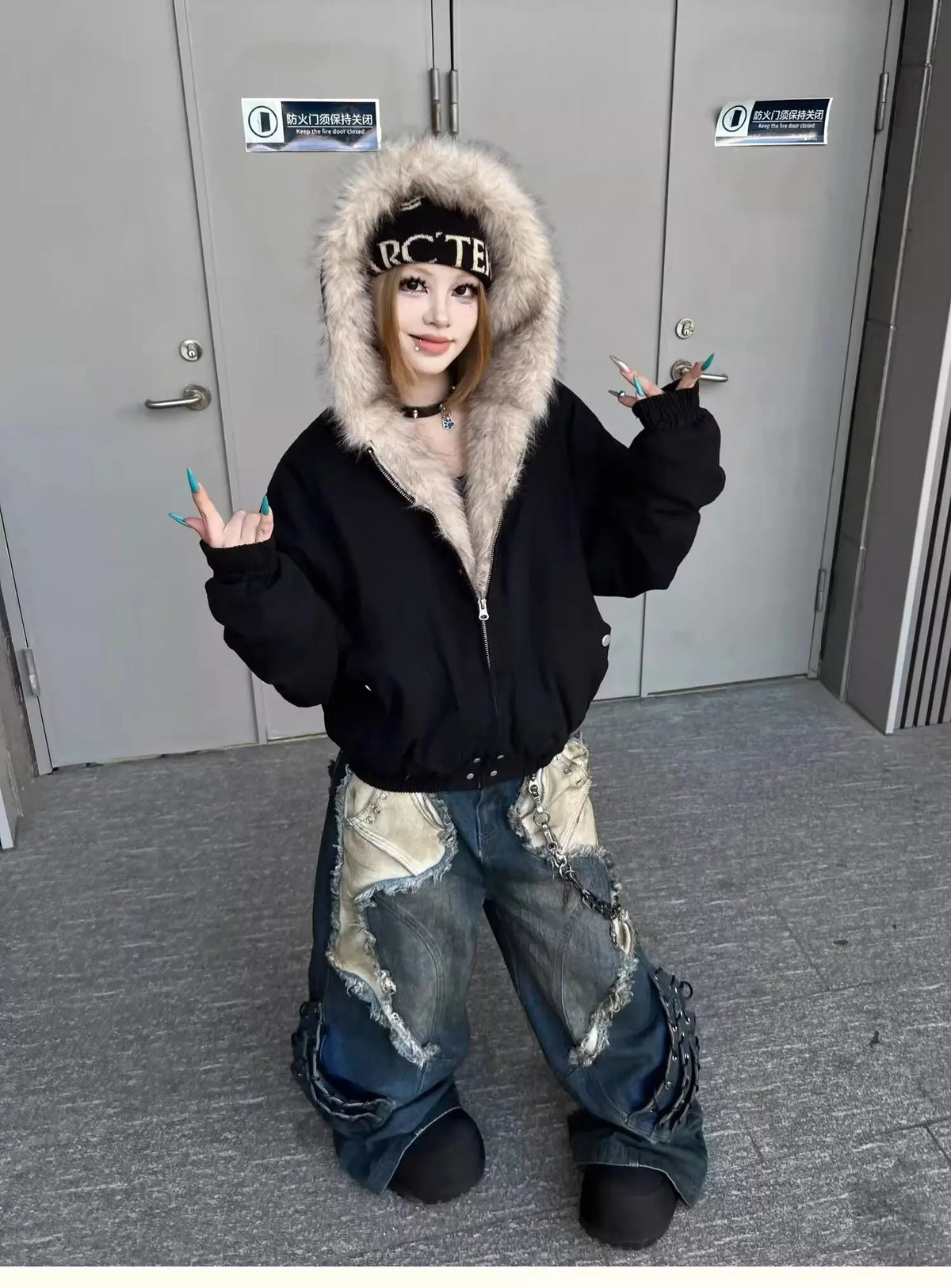 Vintage Distressed Wide Leg Cargo Jeans for Women