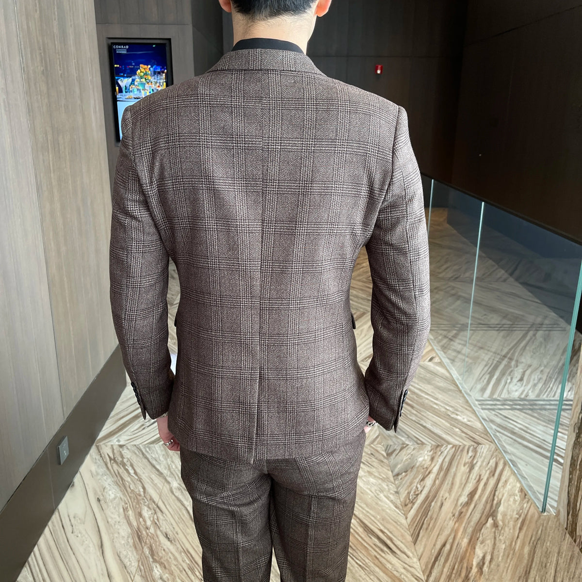 Modified Plaid Three-Piece Suit for Men