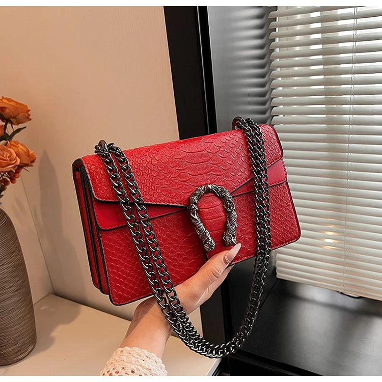 Retro Snake Pattern Chain Shoulder Bag for Women
