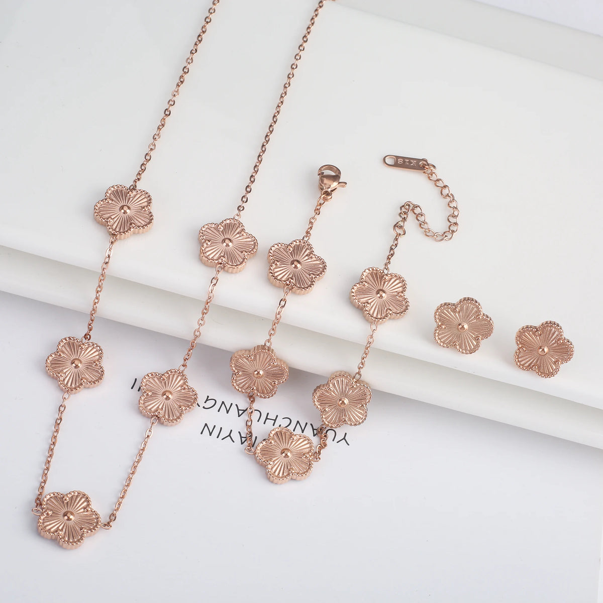 18k Gold-Plated Five-Leaf Flower Jewelry Set