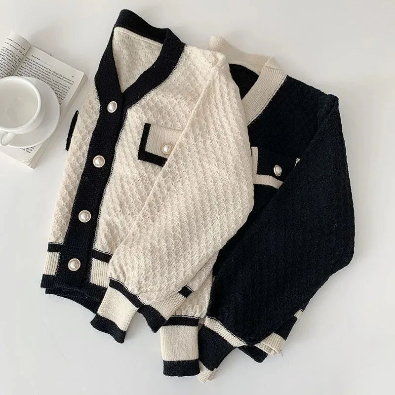 Knit Women's Cardigan Sweater with Long Sleeves
