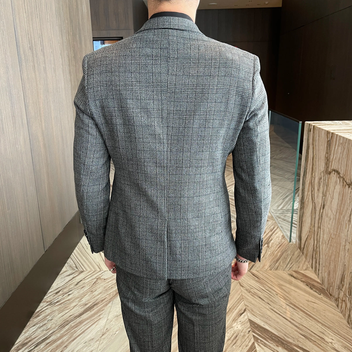 Modified Plaid Three-Piece Suit for Men