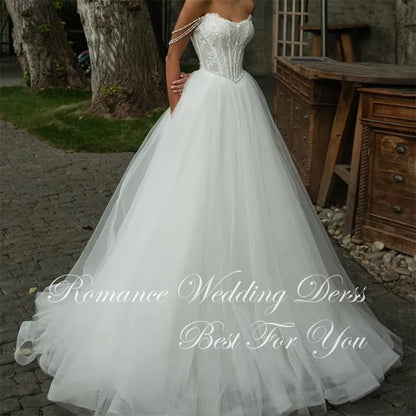 Modern A-Line Wedding Dress with Lace Appliques