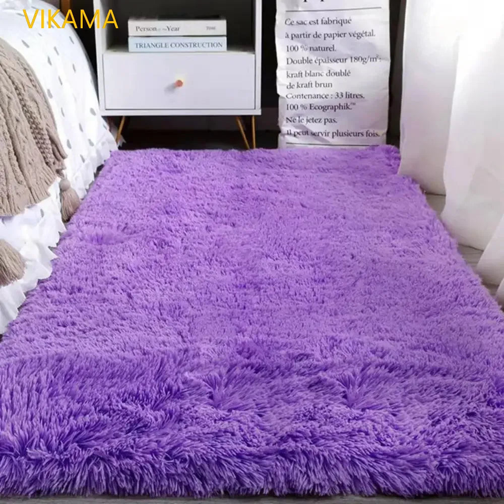 VIKAMA Solid Color Polyester Plush Carpet