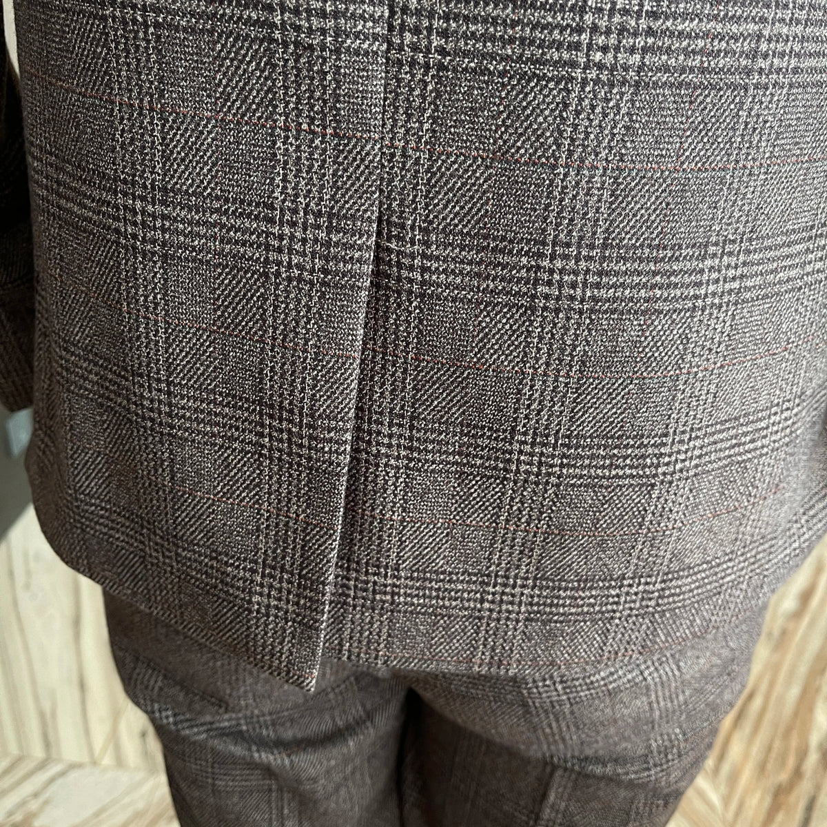 Modified Plaid Three-Piece Suit for Men
