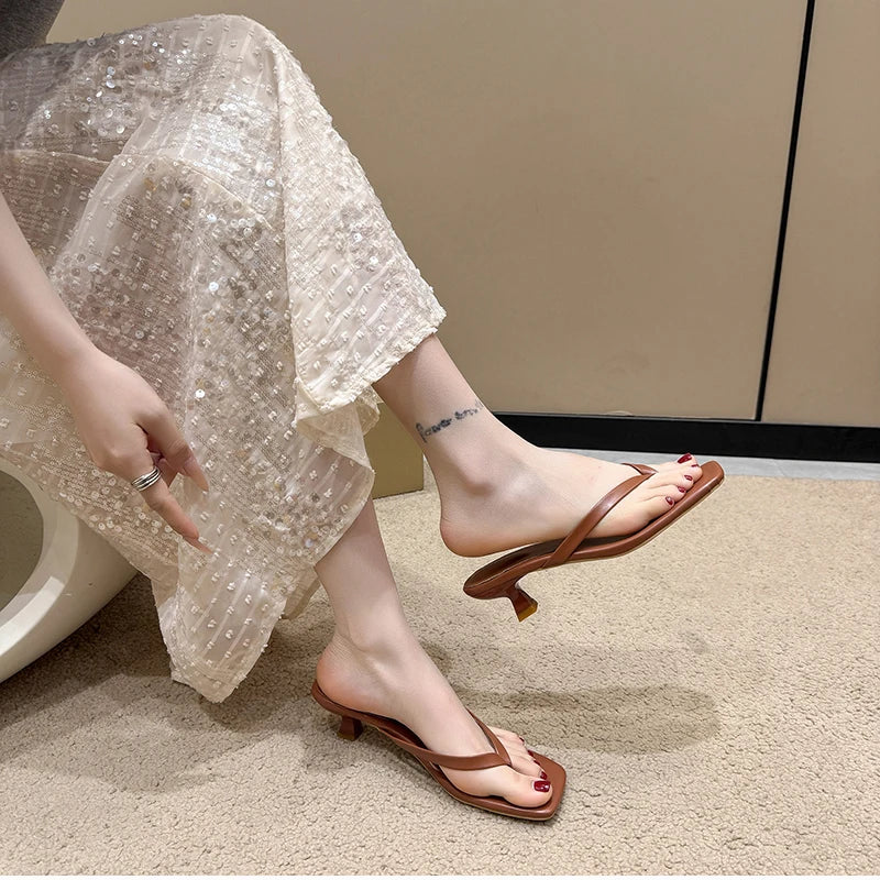 Women’s Low Heel Clip Toe Slippers for Summer Casual Wear