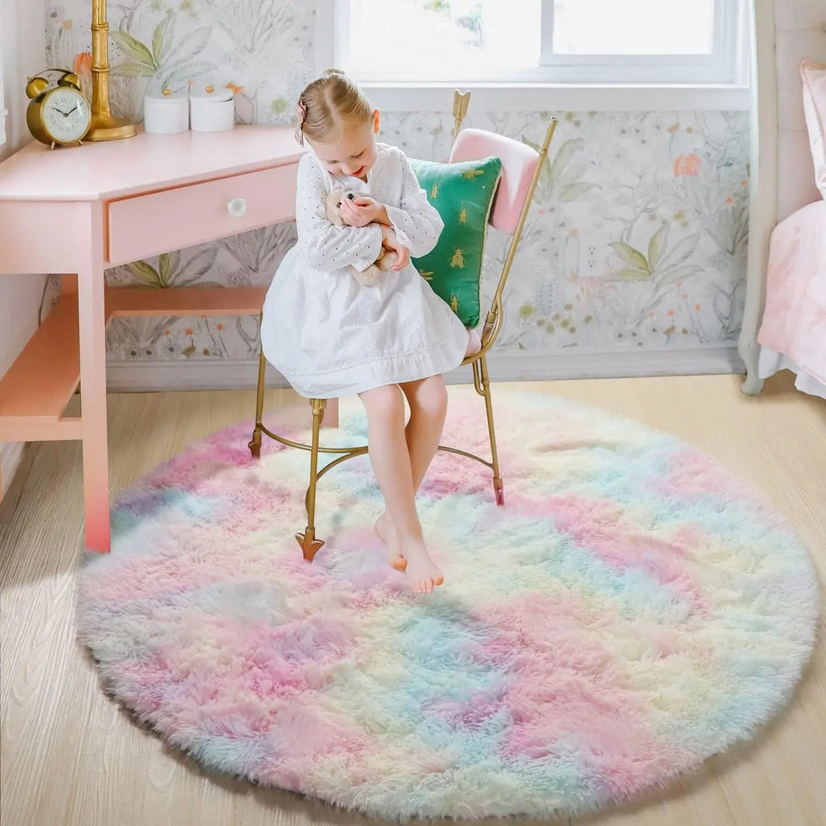 Round Plush Shag Carpet for Kids Room Decor