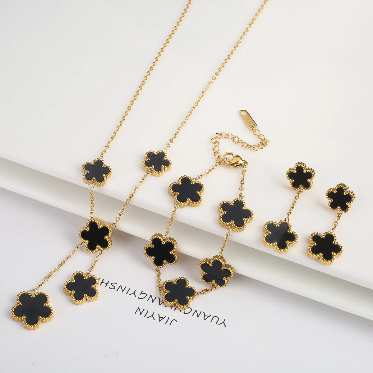 18k Gold-Plated Five-Leaf Flower Jewelry Set
