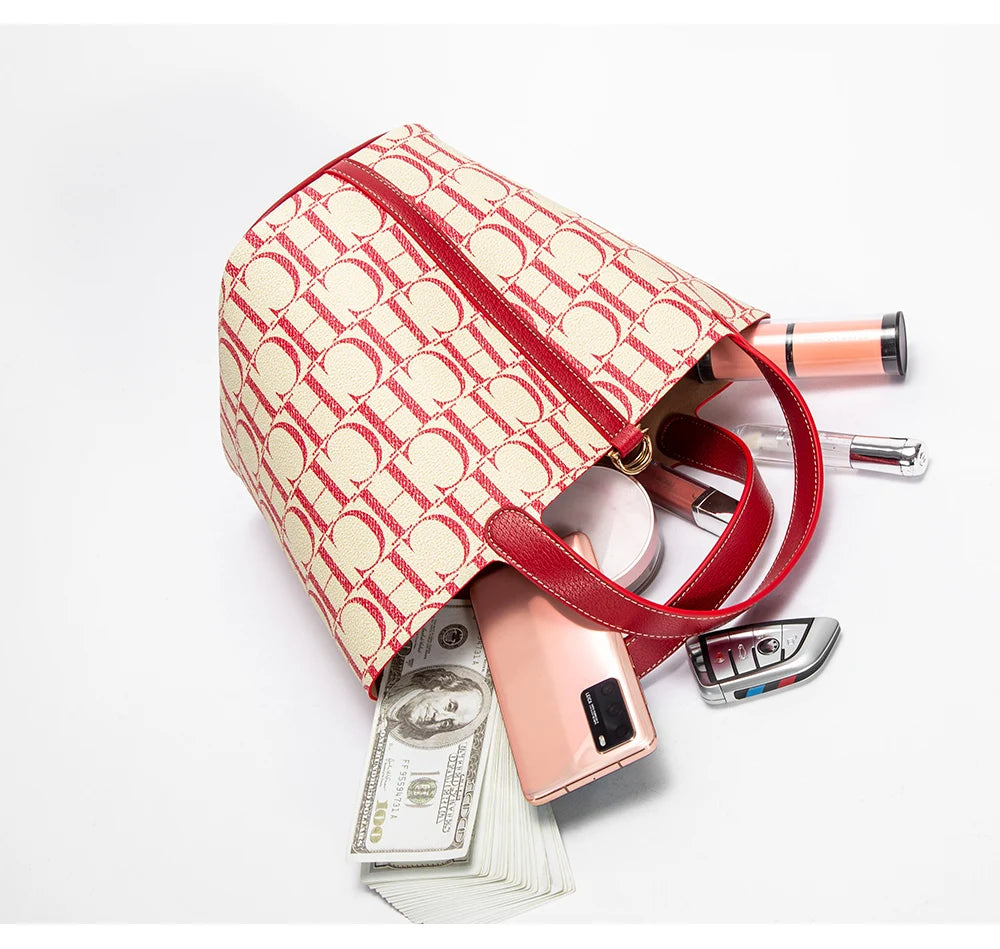 Large Capacity Women's Shoulder Bag with Letter Print