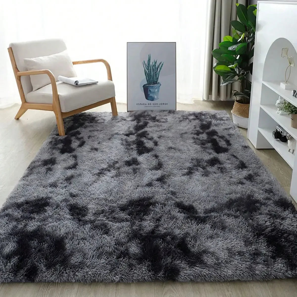 Black Plush Long-Pile Carpet, Soft Non-Slip Rug