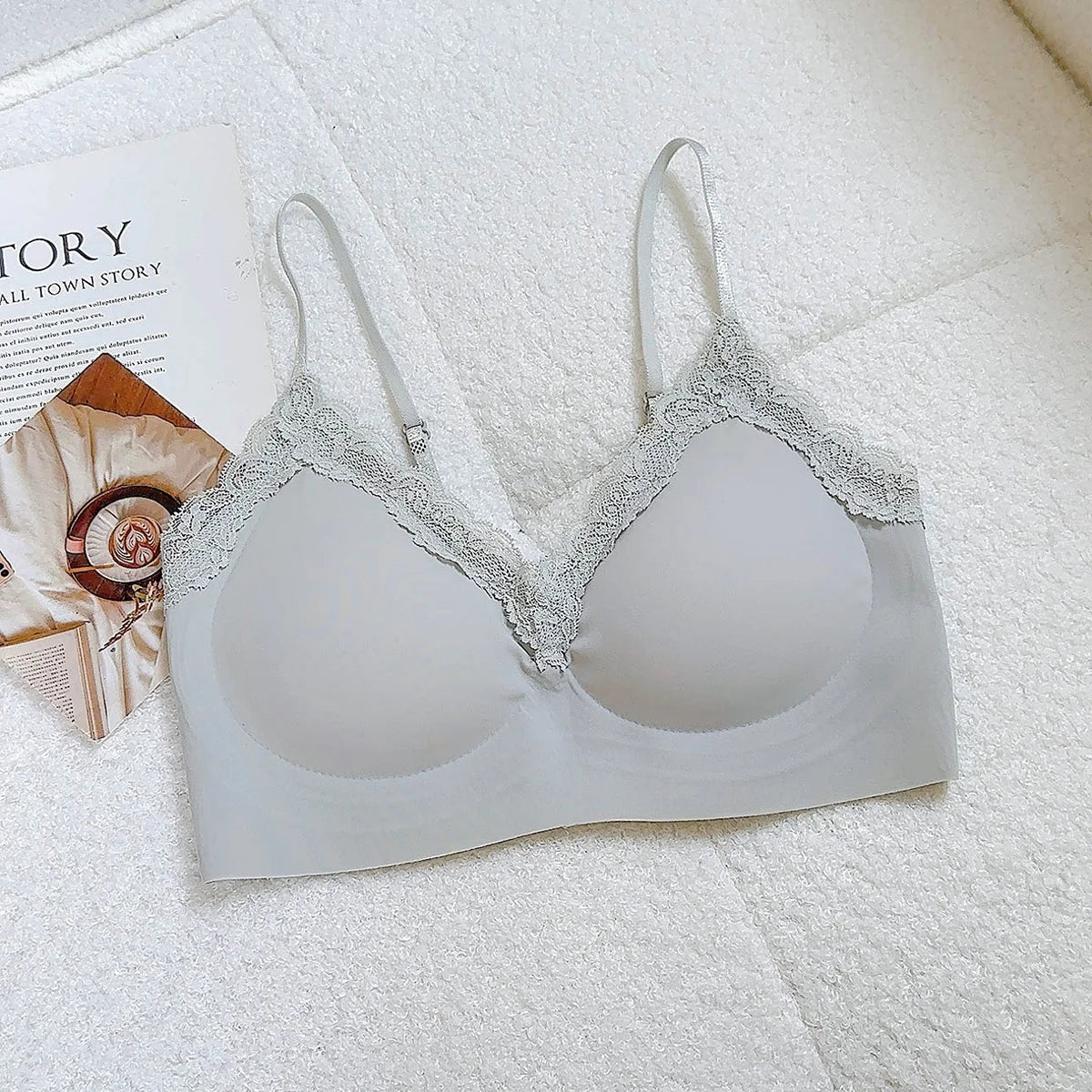 French Lace V Neck Seamless Wireless Bra S-XL