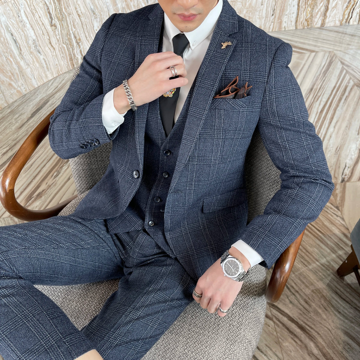 Modified Plaid Three-Piece Suit for Men