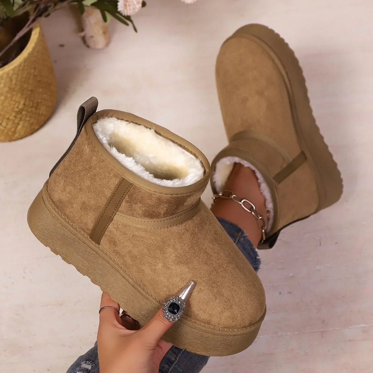 Sheepskin Wool Low-Cut Warm Comfortable Boots for Women