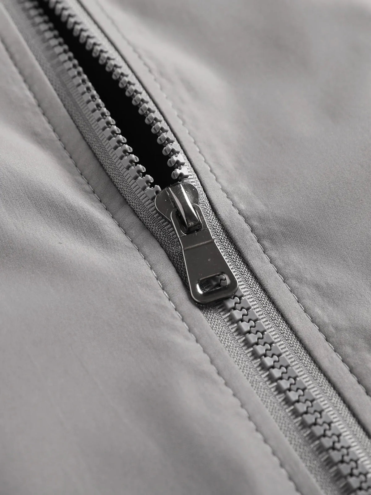 Men's Casual Zipper Jacket in Polyester for Spring and Autumn