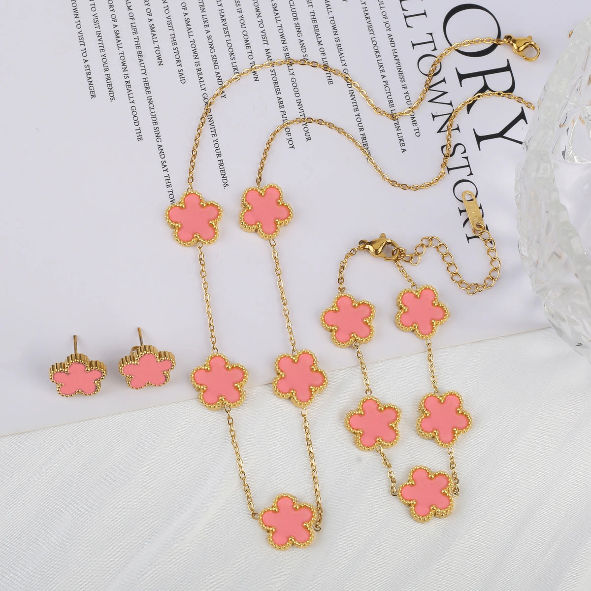 18k Gold-Plated Five-Leaf Flower Jewelry Set