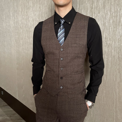 Modified Plaid Three-Piece Suit for Men