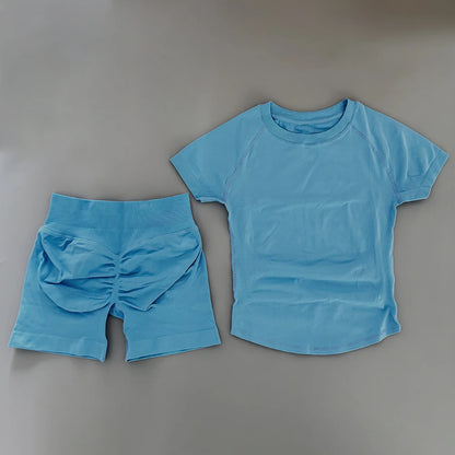 Seamless Yoga Top and Shorts Set for Women