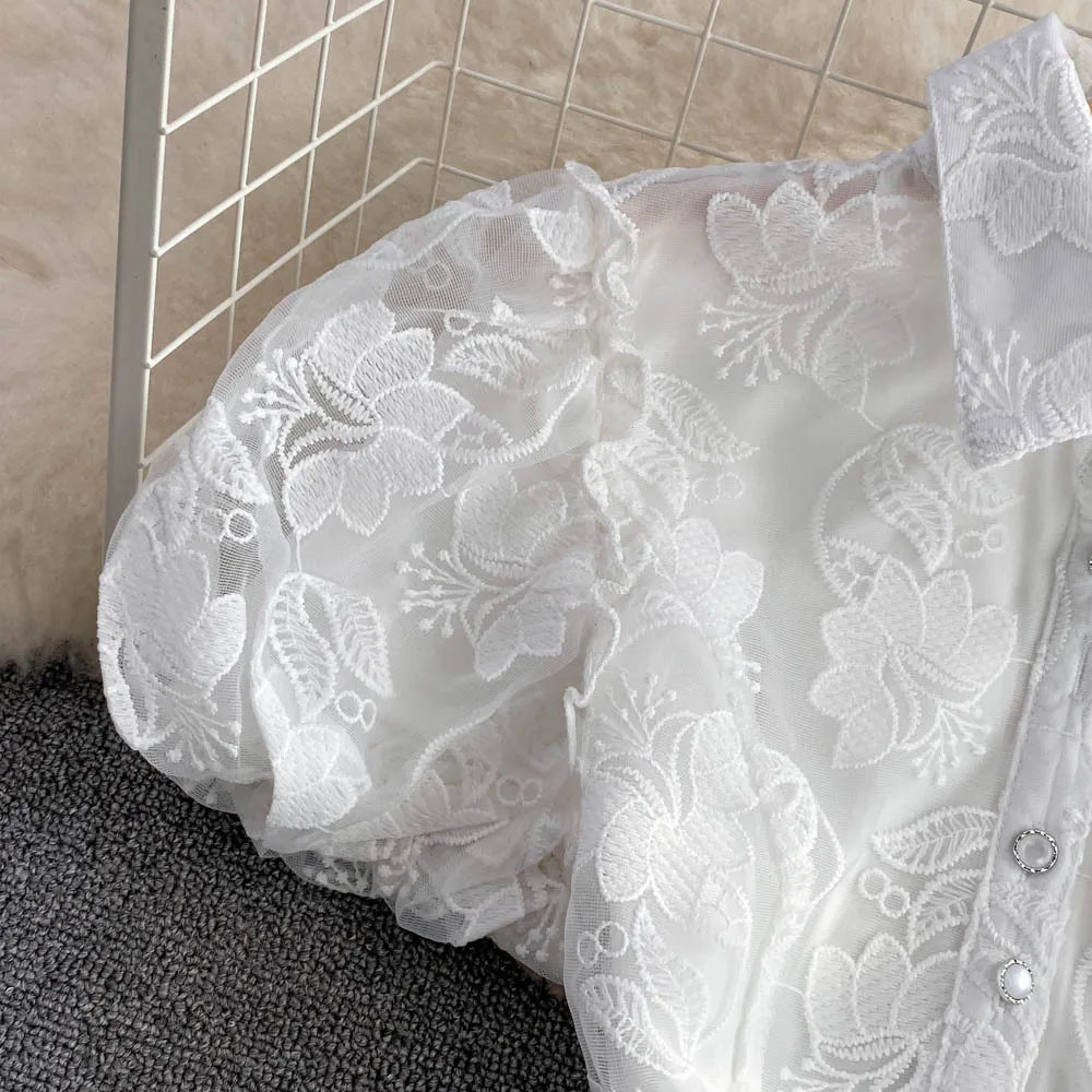 Women Vintage Lace Mini Dress with Puff Sleeves